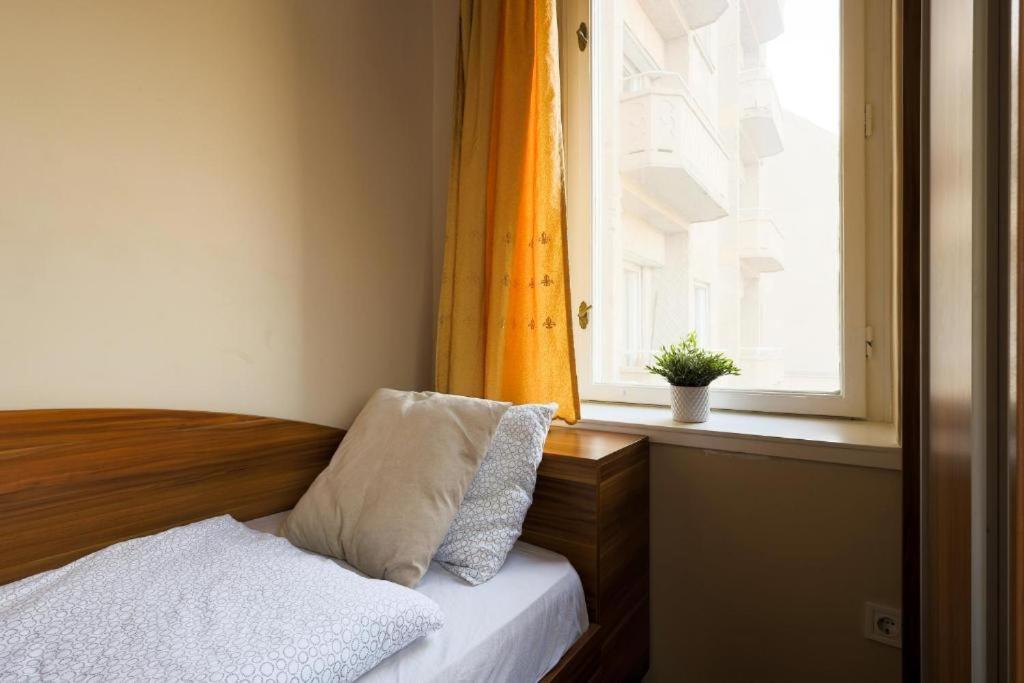Downtown Vintage Home By Bella Budapest Ngoại thất bức ảnh